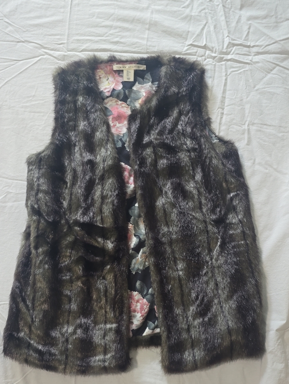 Faux Fur Open Vest in Dark Brown with Floral Lining